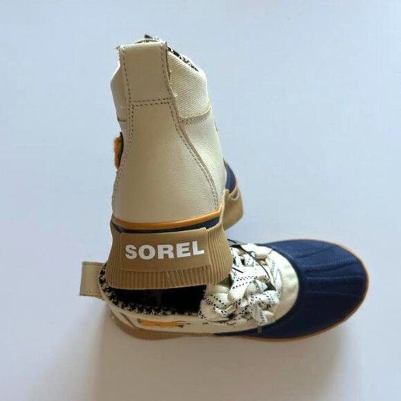 Sorel Out N About IV Classic Waterproof Duck Boot Honey White/ Dark Midnight 6.5 - Picture 14 of 16